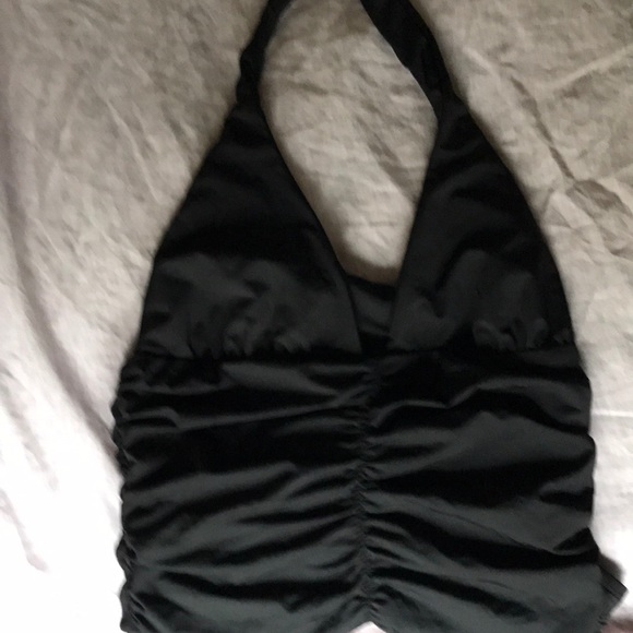Mäio Halter Swimsuit -similar to Miracle Suit - Picture 6 of 6
